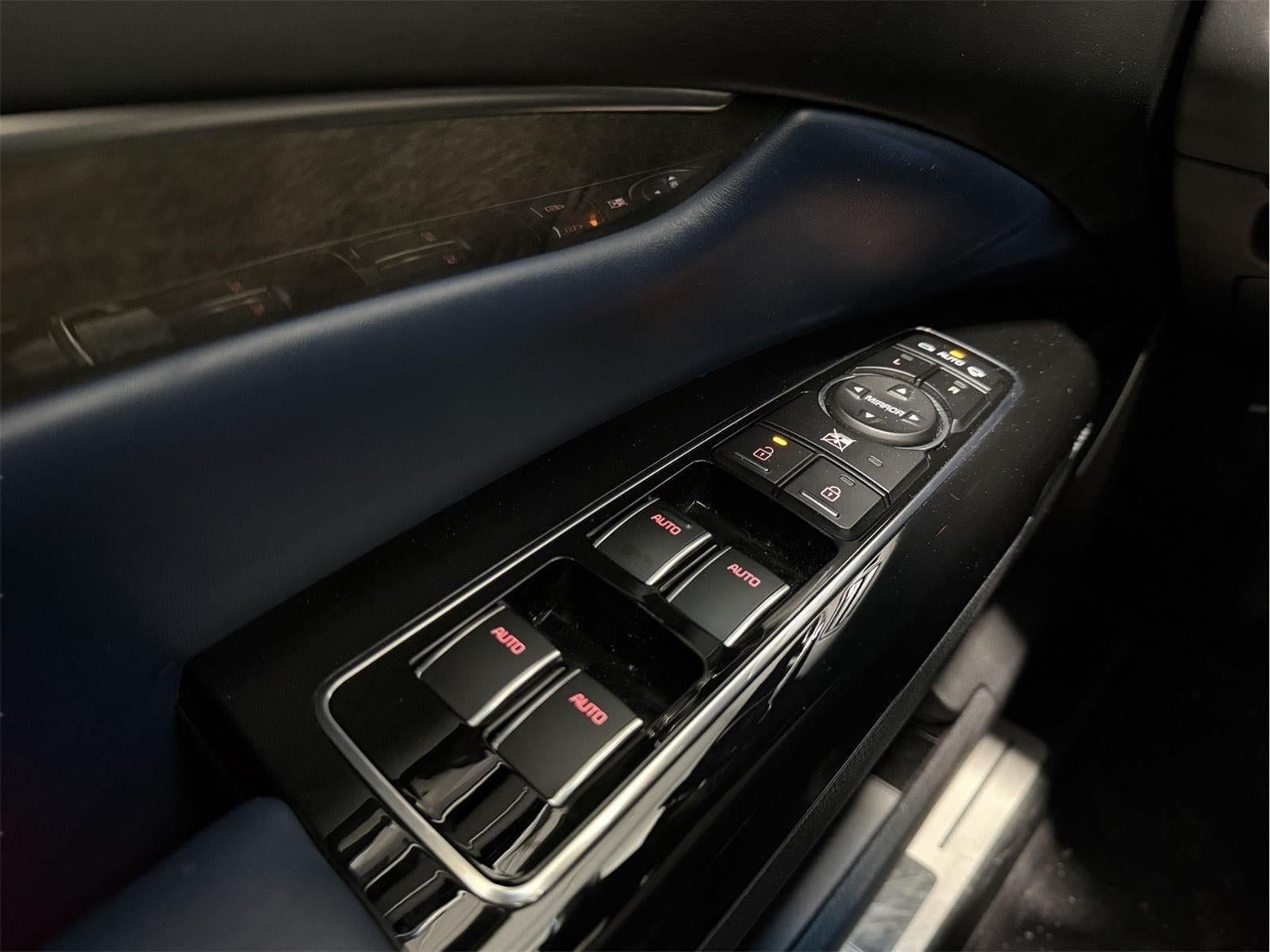 2015 Kia K900 Luxury