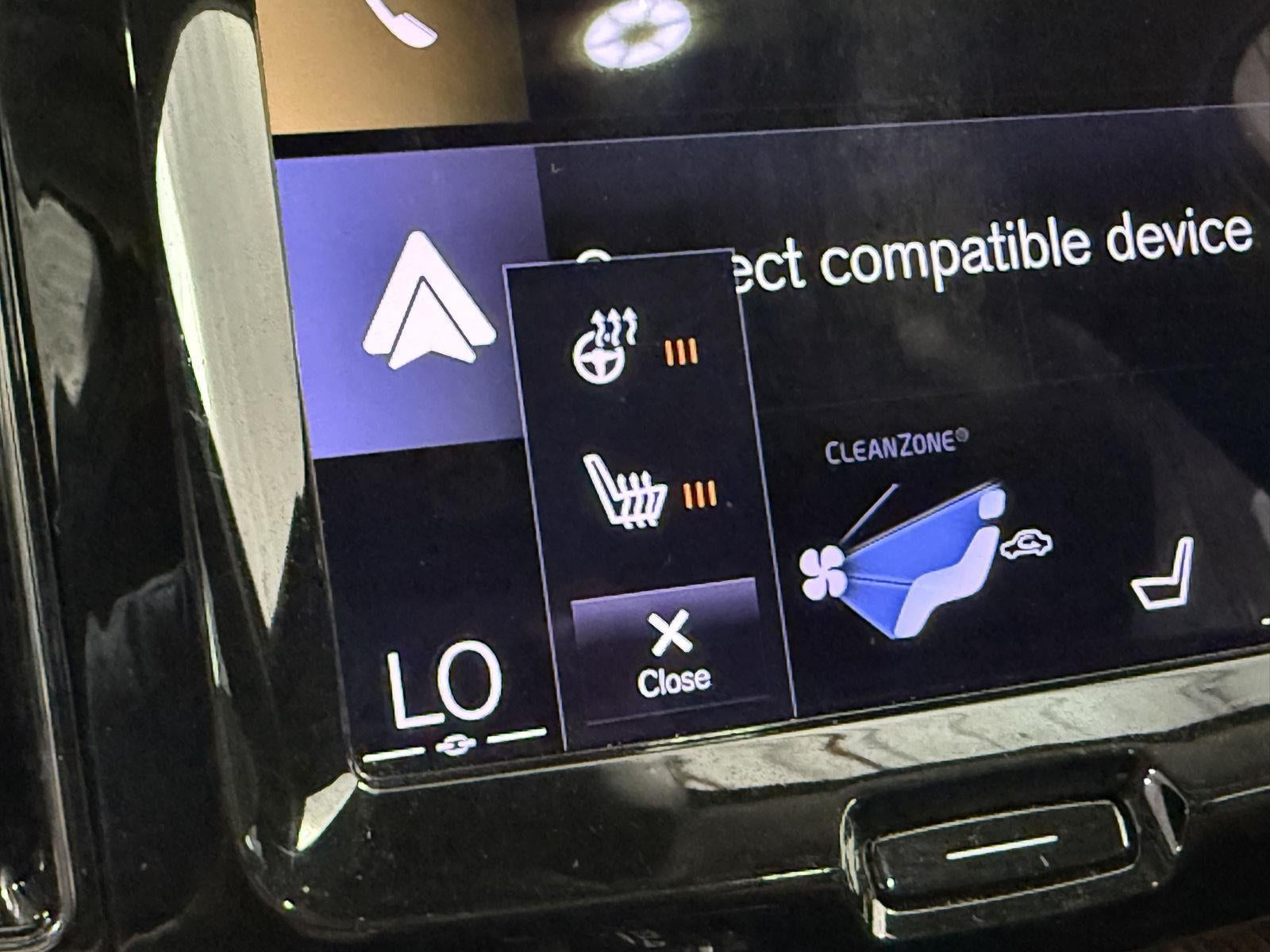 2021 Volvo XC60 T6 Momentum