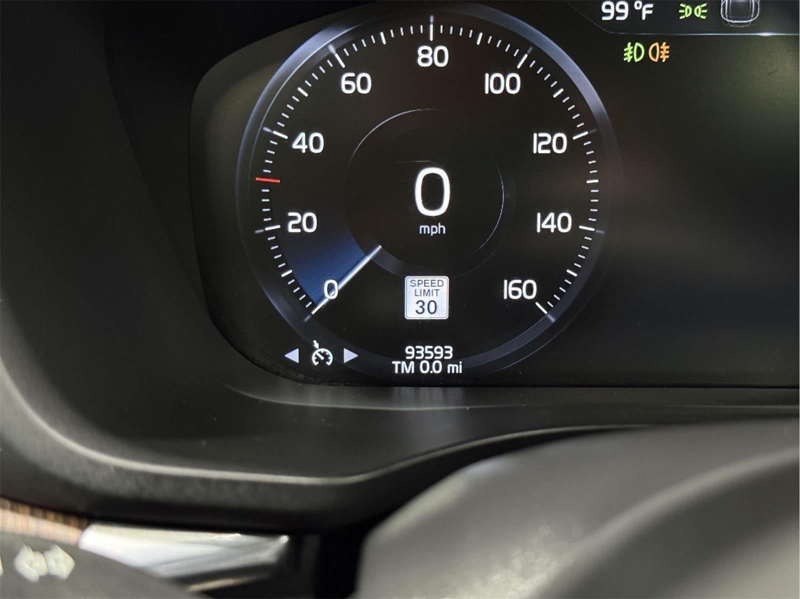 2021 Volvo XC60 T6 Momentum